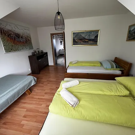 Pod Smokovcom Apartament *